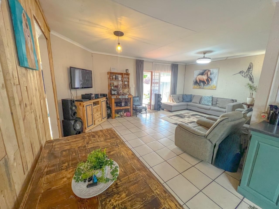 2 Bedroom Property for Sale in Vaalpark Free State
